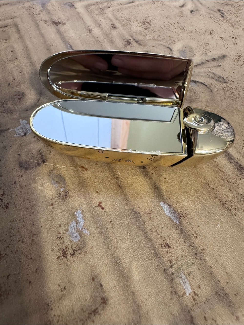 GUERLAIN x Pucci Lipstick Case - Picture 7 of 7
